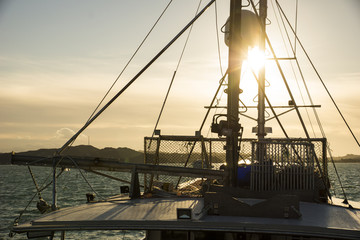Boot im Sonnenuntergang