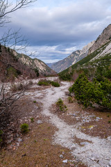 Fototapeta na wymiar Path through a mountain valley