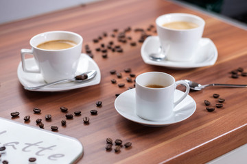 Kaffee und Kaffeebohnen 3