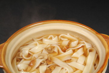鍋焼きうどん