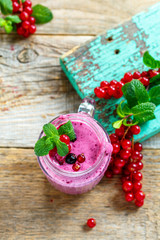 Currant smoothie with mint, organic healthy raw food.