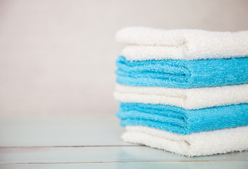 Fototapeta na wymiar Blue and white cotton towels