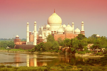 Obraz premium Taj Mahal in Agra, India