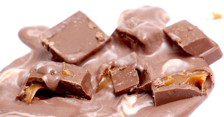 chopped chocolate piesec with caramel fill on chocolate pudding