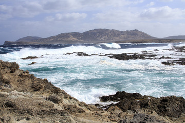 Fototapeta na wymiar Stintino, il mare più bello della Sardegna.acqua blu cielo azzurro e tanto sole 