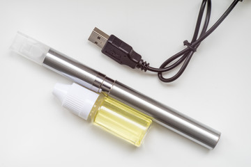 Electronic cigarette kit liquid and accessories for vaping