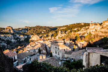 Obraz premium Vue du village depuis le château des Baux de Provence