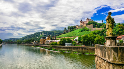 Obraz premium Landmarks and beautiful towns of Germany - Wurzburg