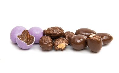almonds in chocolate glaze