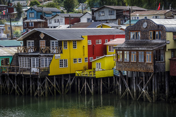 Fototapeta na wymiar Palafitos en Castro, isla de Chiloé, Chile.