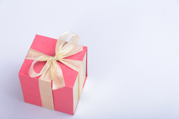 Obraz premium Gift boxes with bow on wood background