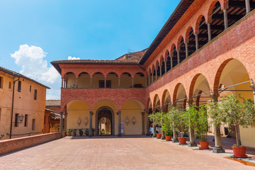 Fototapeta na wymiar Santuario di Santa Caterina in Siena