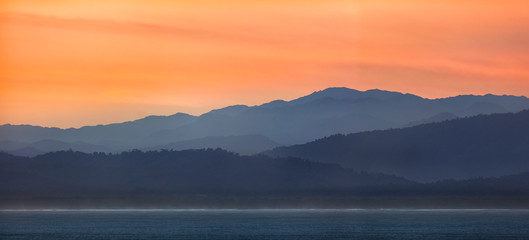 Fototapeta na wymiar ocean sunset