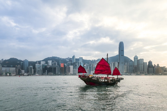 Victoria harbor : Hong Kong