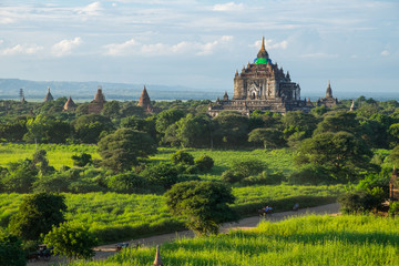 Fototapeta na wymiar That Byin Nyu pagodas in Bagan ancient city after earthquake, Ma
