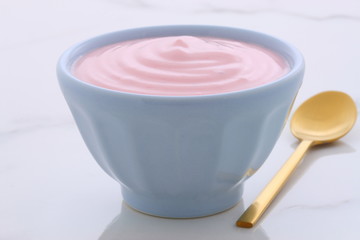Artisan greek strawberry yogurt