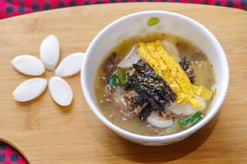 traditional Korean dish Tteokguk