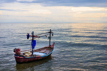 Obraz premium Small fishing boats in the sea Hua Hin , Thailand