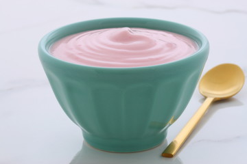 Artisan greek strawberry yogurt