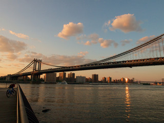 Fototapeta premium Manhattan Bridge Cross River, Brooklyn, Nowy Jork