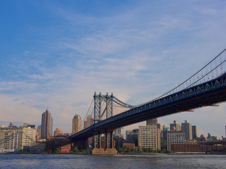 Fototapeta na wymiar Manhattan bridge cross river,New York