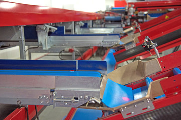 Equipment in a factory for sorting apples