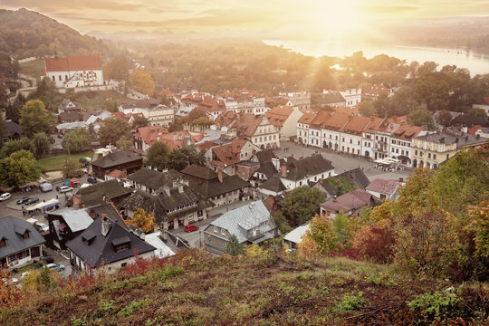 「Kazimierz」の画像 - 4,080 件の Stock 写真、ベクターおよびビデオ | Adobe Stock