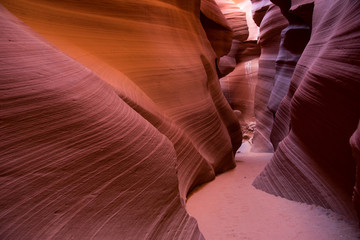 Upper Antelope Canyon © Natapol