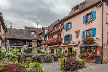 Fototapeta na wymiar Courtyard in Eguisheim, Alsace, France