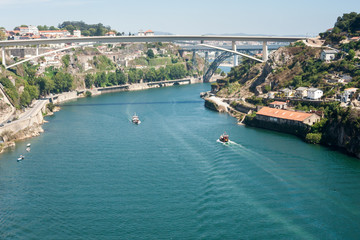 Fototapeta na wymiar Porto River View
