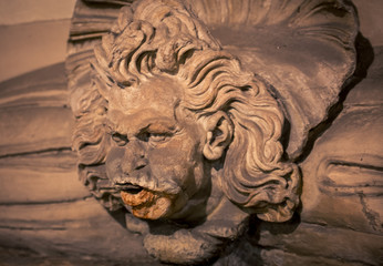 Obraz premium wind blowing statue florence