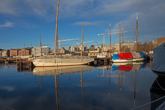 alte Schiffe im Osloer Hafen