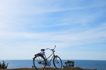 Fototapeta na wymiar Bike by the coast