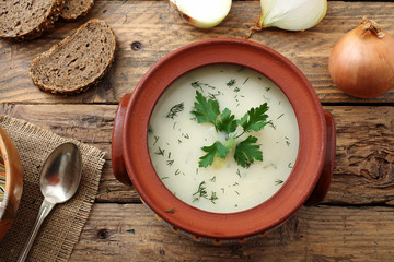 zuppa crema di cipolla