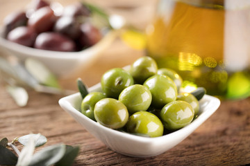 Frische Oliven