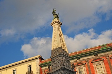 Fototapeta premium Napoli, la colonna di piazza San Domenico