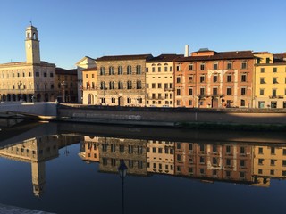Fototapeta na wymiar Italian waterfront cityscape