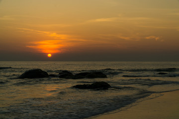 Fototapeta na wymiar Beauty of the sea at dawn