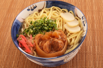 沖縄料理の沖縄そば