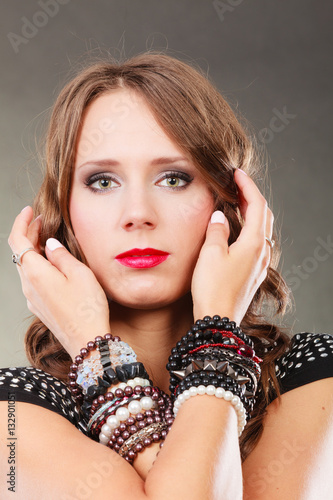 black overcoat outfits