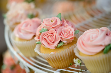 rose cupcake