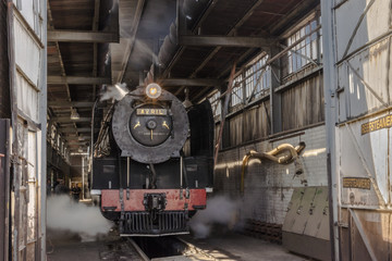 Class 15 F Steam Locomotive (no. 3052)