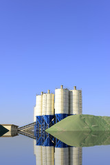 The cement concrete mixing equipment