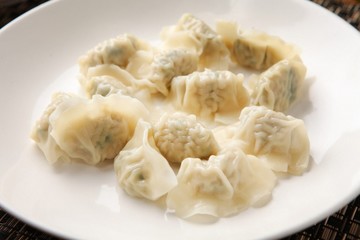 mul mandu Boiled Dumplings  on plate