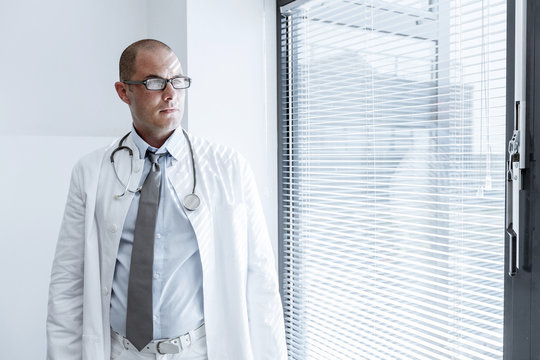 Portrait of doctor with eyeglasses and stethoscope
