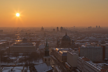 Berlin Sonnenuntergang über der Stadt