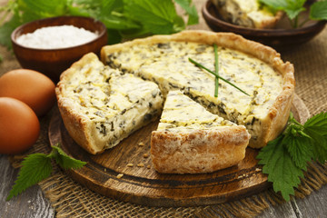 Pie with nettle