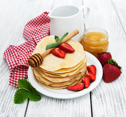 pancakes with strawberries