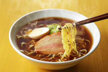 醤油ラーメン　Japanese Ramen noodles