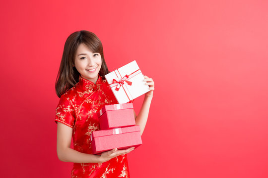 beauty woman wear cheongsam